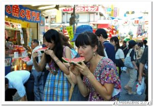 Lee más sobre el artículo Mercado de Ameyoko y barrio de la electrónica, Akihabara
