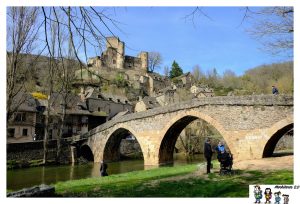 Lee más sobre el artículo Belcastel en el Aveyron, el pueblo al que salvó un Castillo