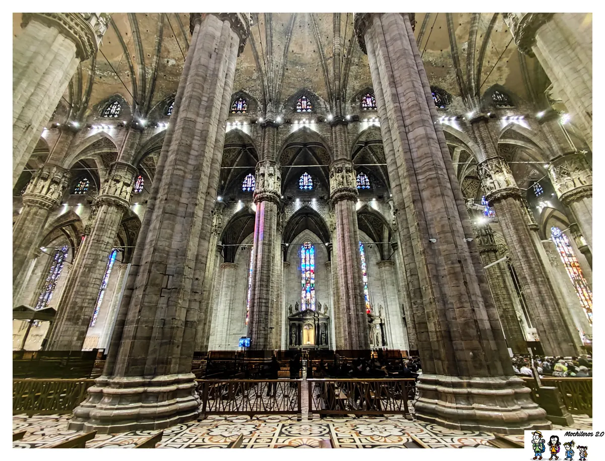 Interior del Duomo de Milán