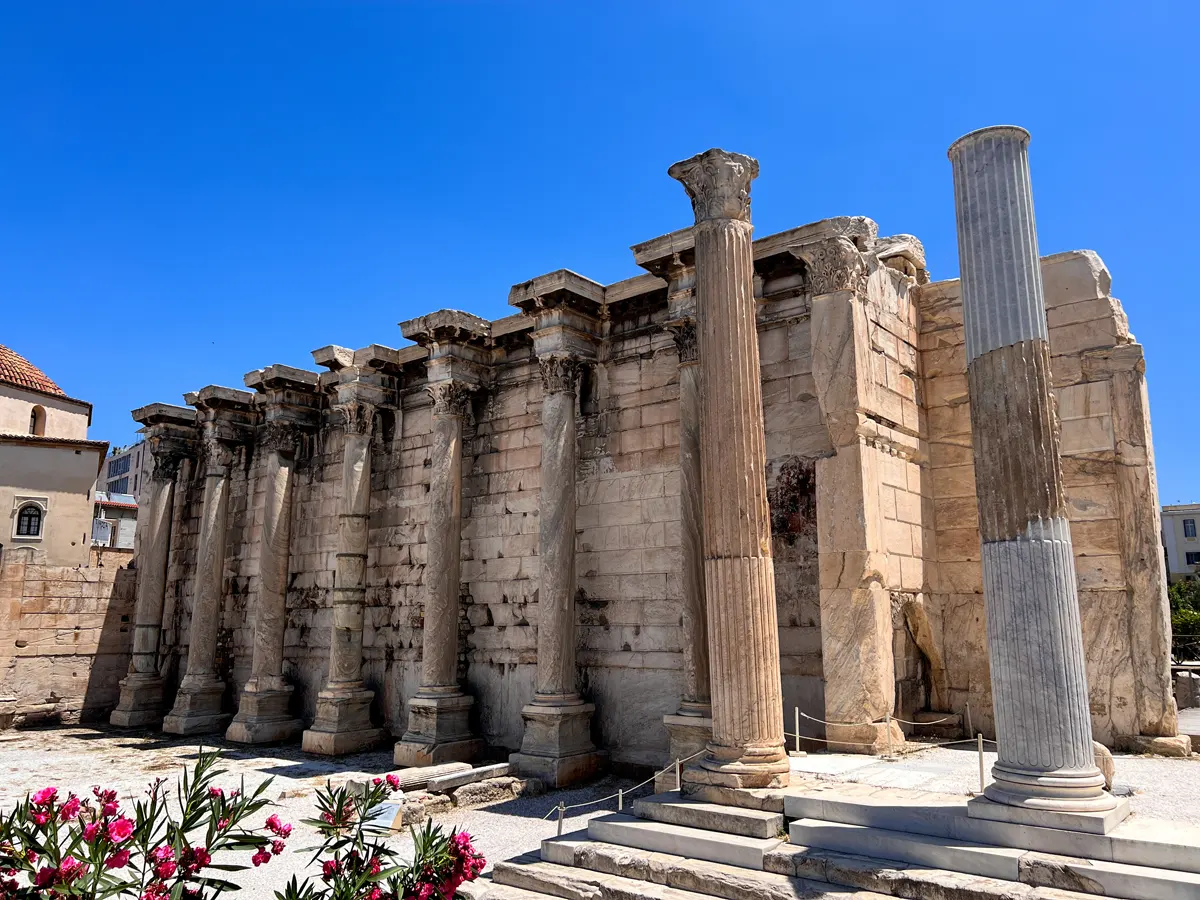 Columnas de la Biblioteca de Adriano, Atenas