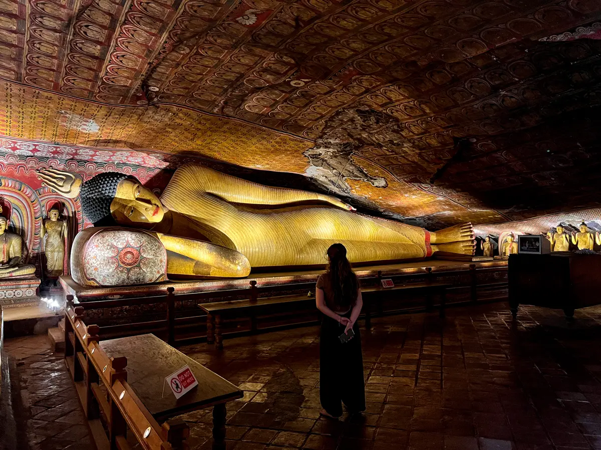 Gran Buda reclinado, Dambulla