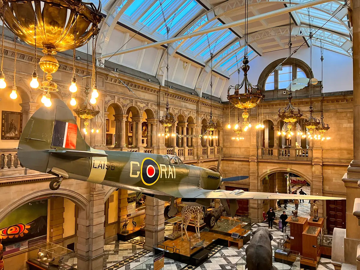 Avión Museo Kelvingrove