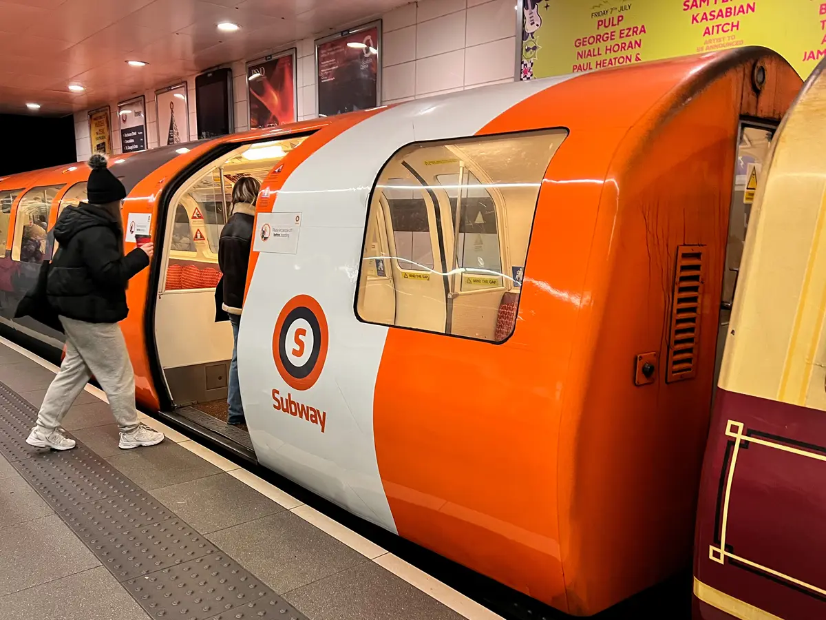 Metro mejor opción transporte Glasgow